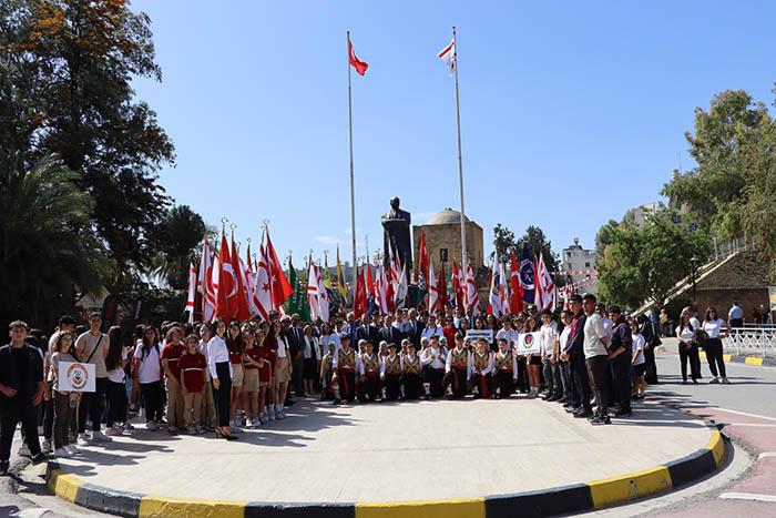 19 Mayıs Atatürk’ü Anma Gençlik ve Spor Bayramı etkinlikleri Atatürk Anıtı Önünde Düzenlenen Törenle Başladı