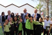 ​​​​​​​Yeni bina ile okula dört modern sınıf, idari bölümler, öğretmenler odası ve geniş bir oyun parkı kazandırıldı. Tarihi okul binası da kapsamlı bir tadilat sürecinden geçirildi.