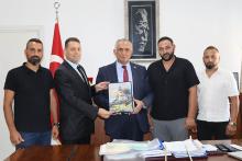 Milli Eğitim Bakanı Nazım Çavuşoğlu, İskele Esnaf ve Zanaatkârlar Birliği Başkanı Serkan Kırmızı ve Beraberindeki Heyeti Kabul Etti